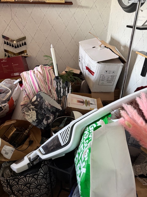 Uppdragsförfrågan: Röja, strukturera och&nbsp;packa